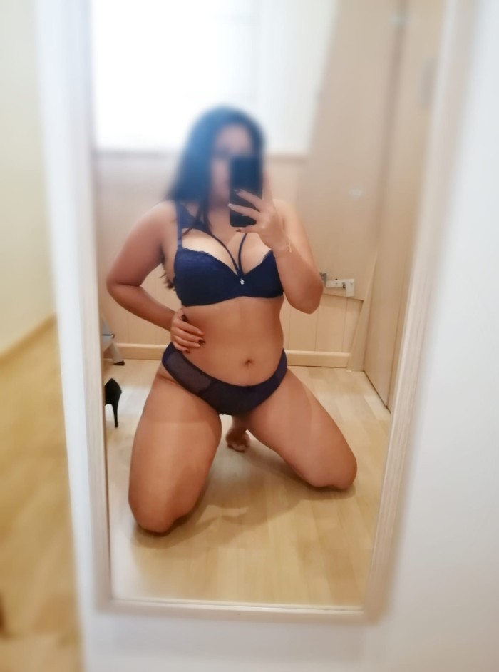 Ecuatoriana caliente