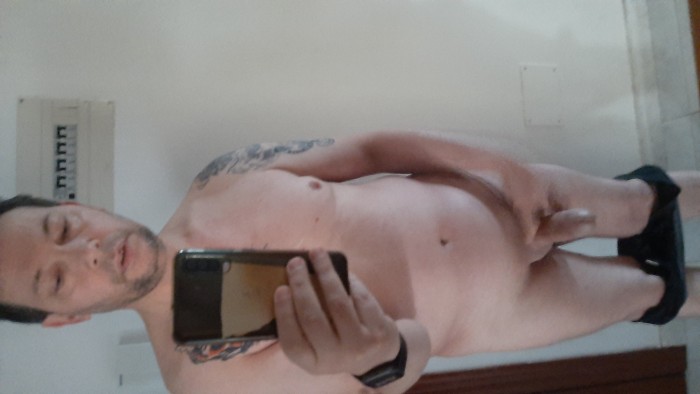 soy chico liberal que busca mujeres para pasar un