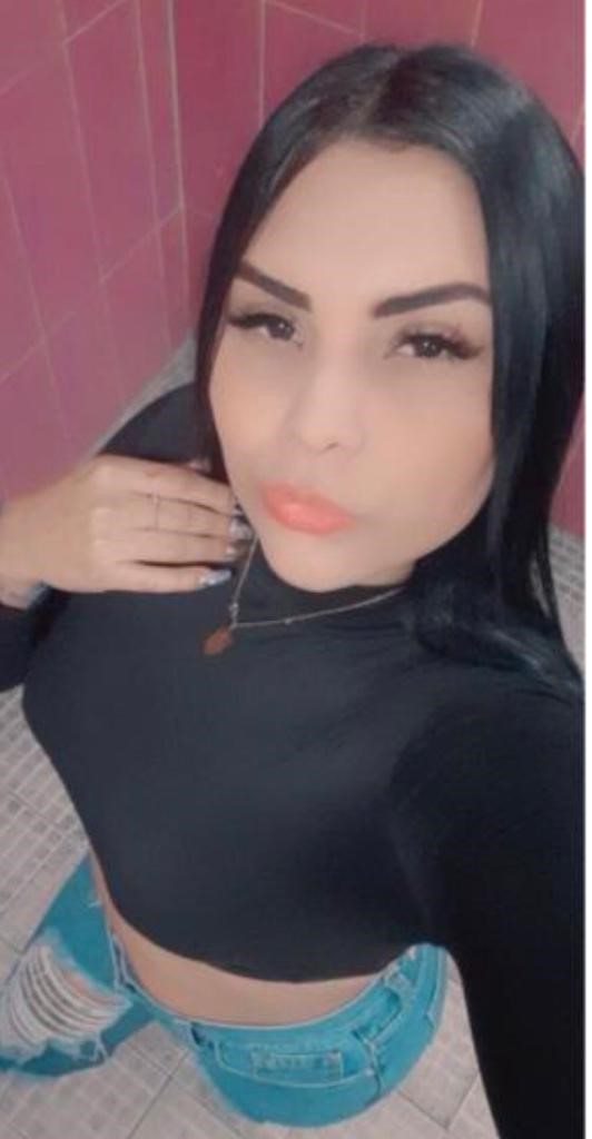Venezolana adicta a la verga y a la fiesta