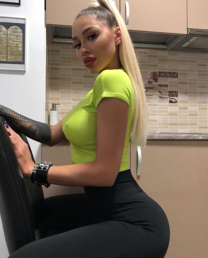 Educada bonita fina con clase y estilo me gusta sa