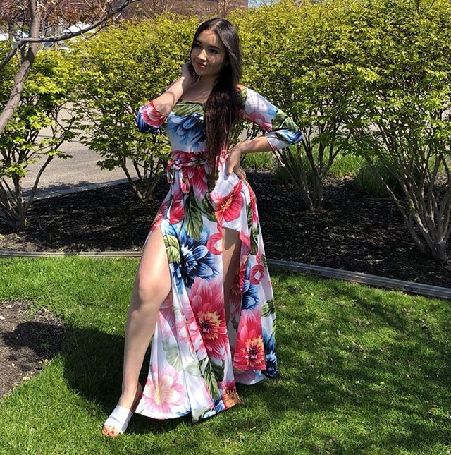 Natalia.. Morezana, alta, guapa y divertida!!