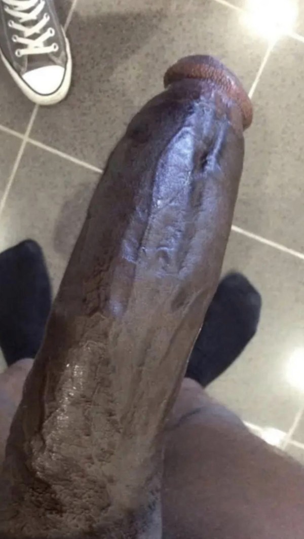 Ola me llamo Uncio uno chico negrito pollon