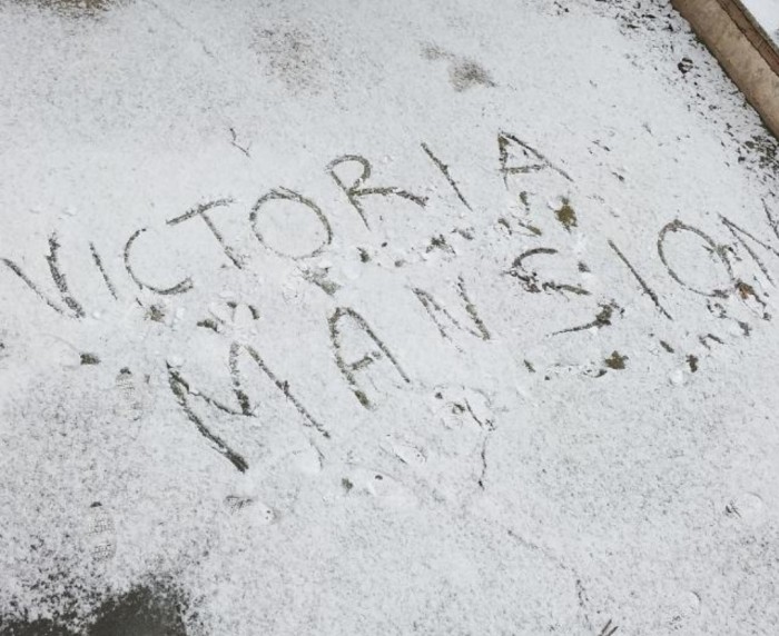 Sesiona bajo la nieve en casa rural