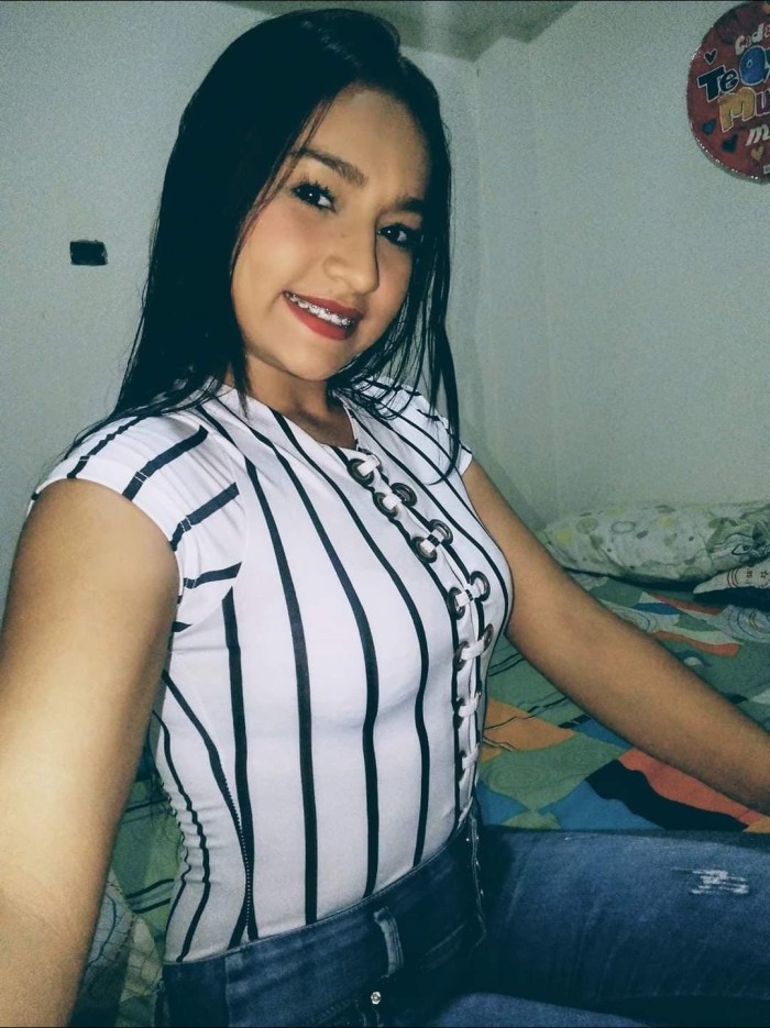 CON GANAS DE SEXO Y CUMPLIR TUS SUEÑOS.