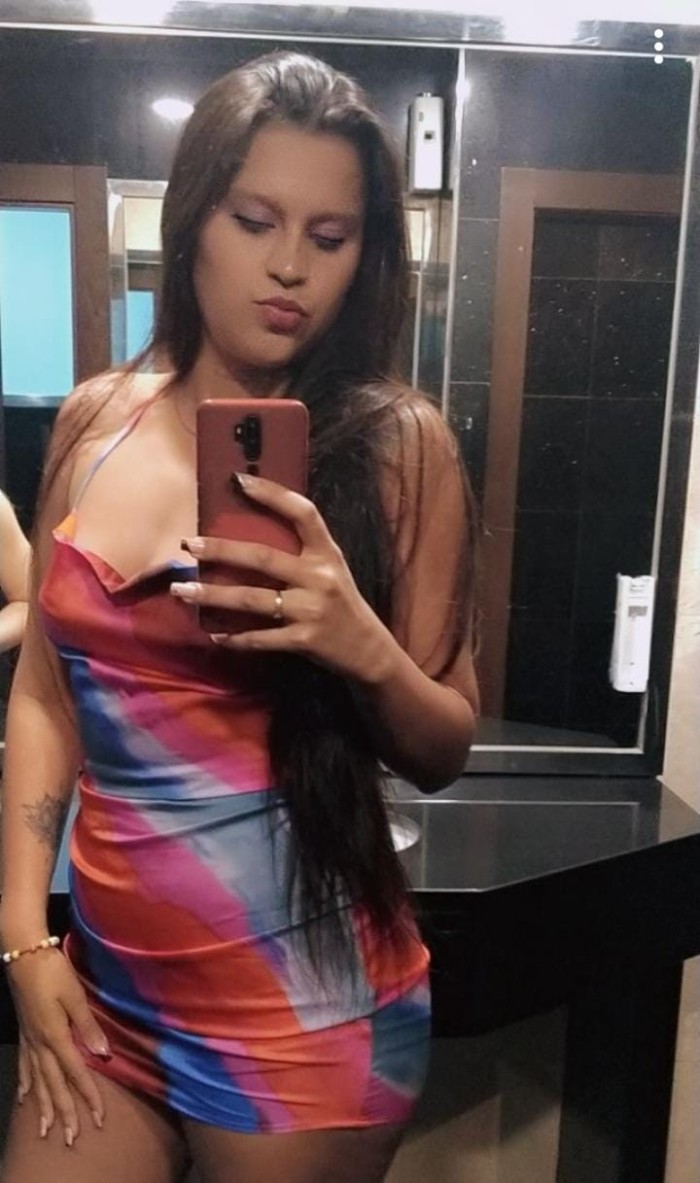 PAOLA LINDA COLOMBIANA