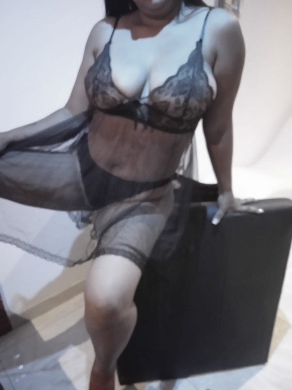 MASAJISTA EROTICA DE TETAS GRANDES