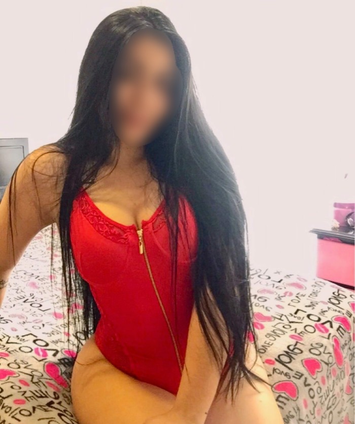 QUIERO VER PORNO CONTIGO MIENTRAS FOLLAMOS