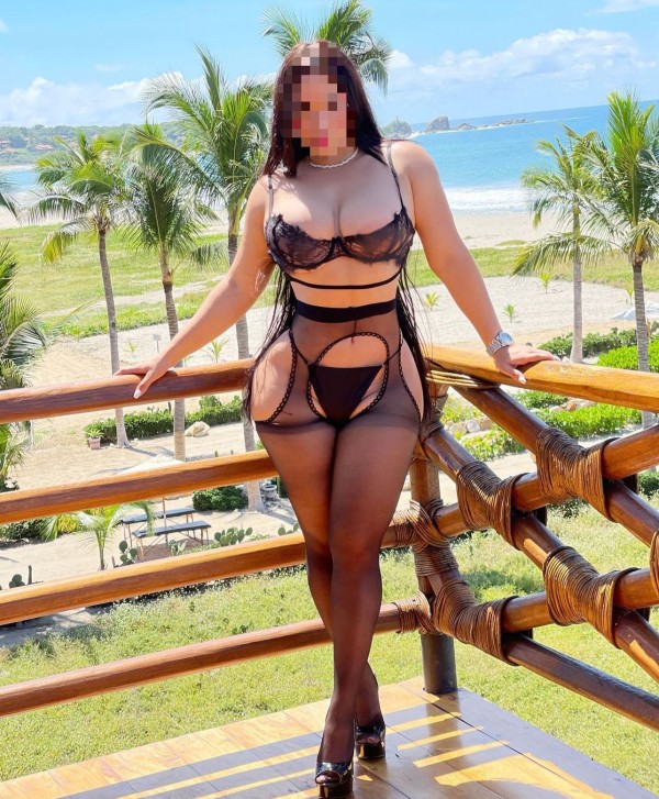 Aldana bellísima, elegante, sensual