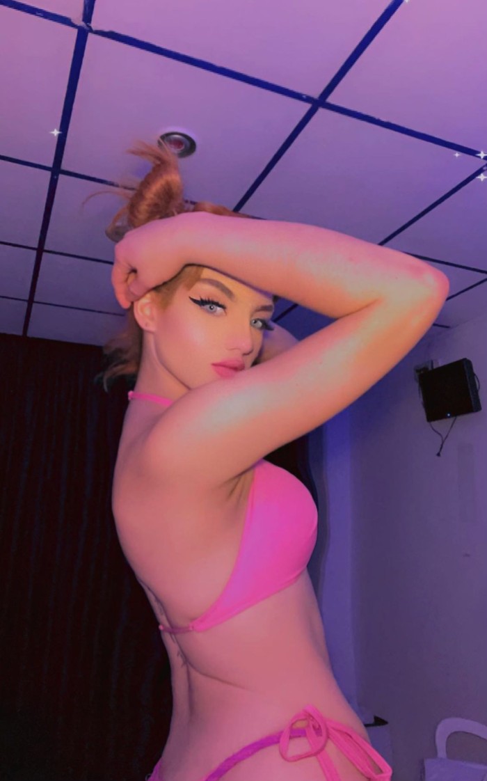 VALENTINA  LA MEJOR EN GARGANTA PRODUNDA