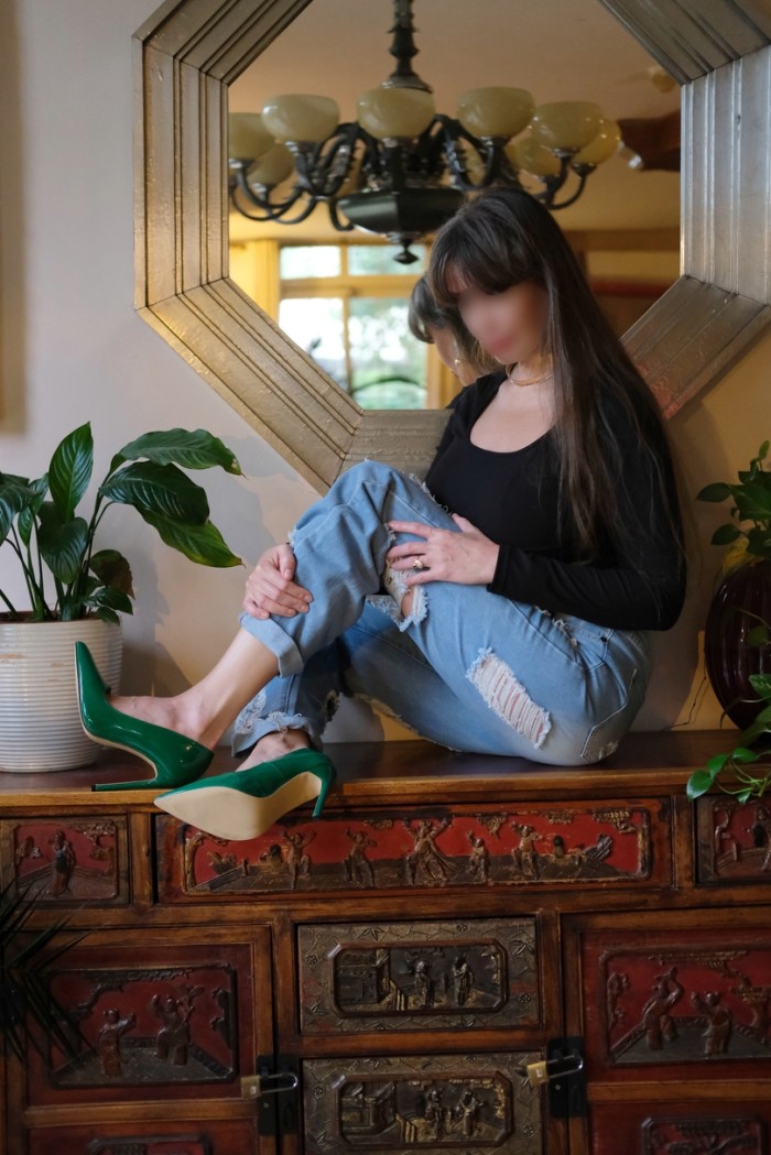 Vivian, Dulce y extrovertida