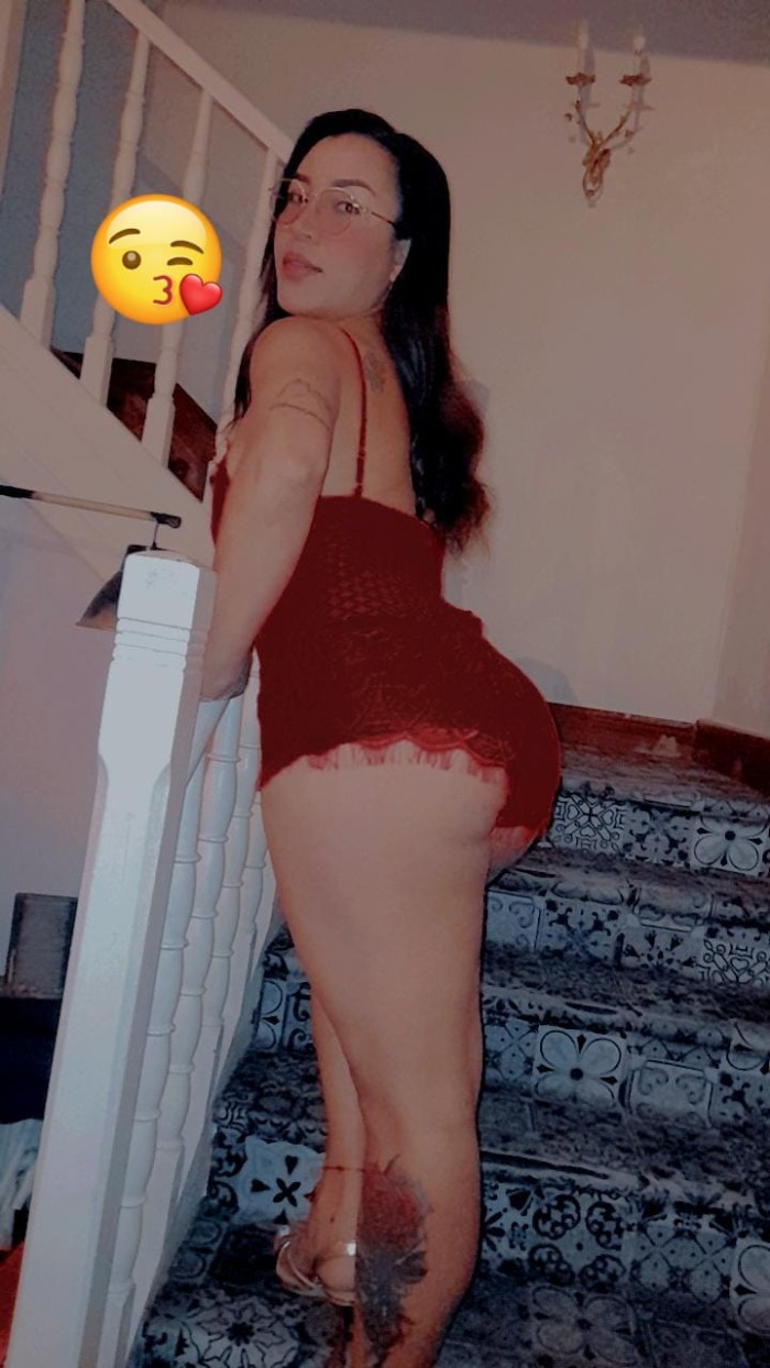 chica sexi buen cuerpo con ganas de fiesta