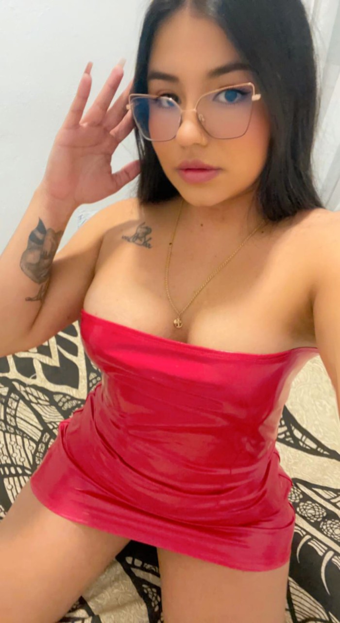 GUAPA DAMA DE COMPAÑÍA