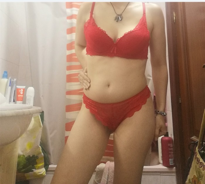 Lucia Ofrece Sexo Vaginal Natural (A Pelo)