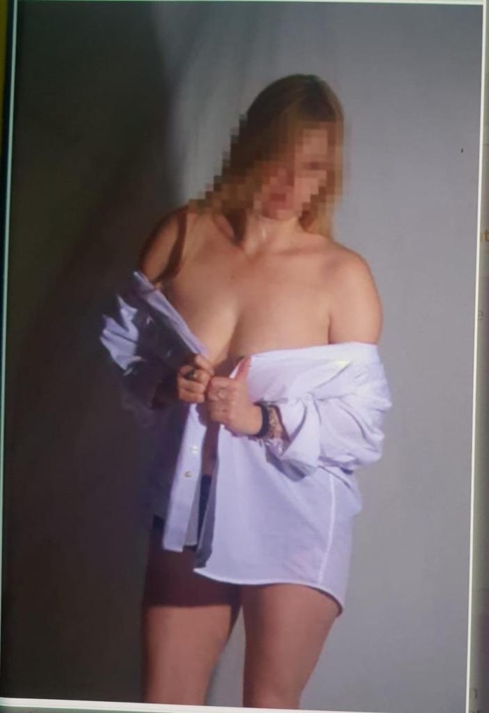 rubia cachondisima