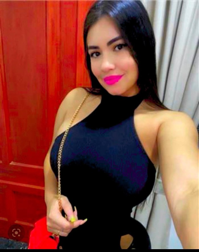 Soy Daniella , atrevida y cariñosa