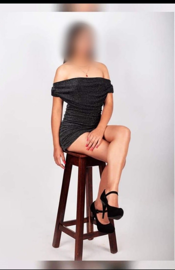 LAURA 23 AÑOS ESTUDIANTE DE SEXOLOGIA CACHONDA