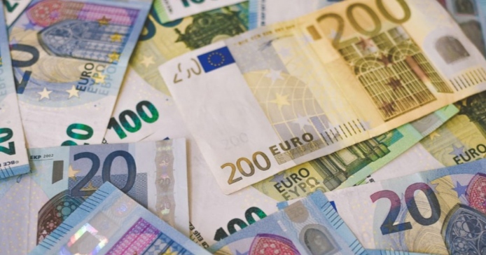 Trabaja de masajista