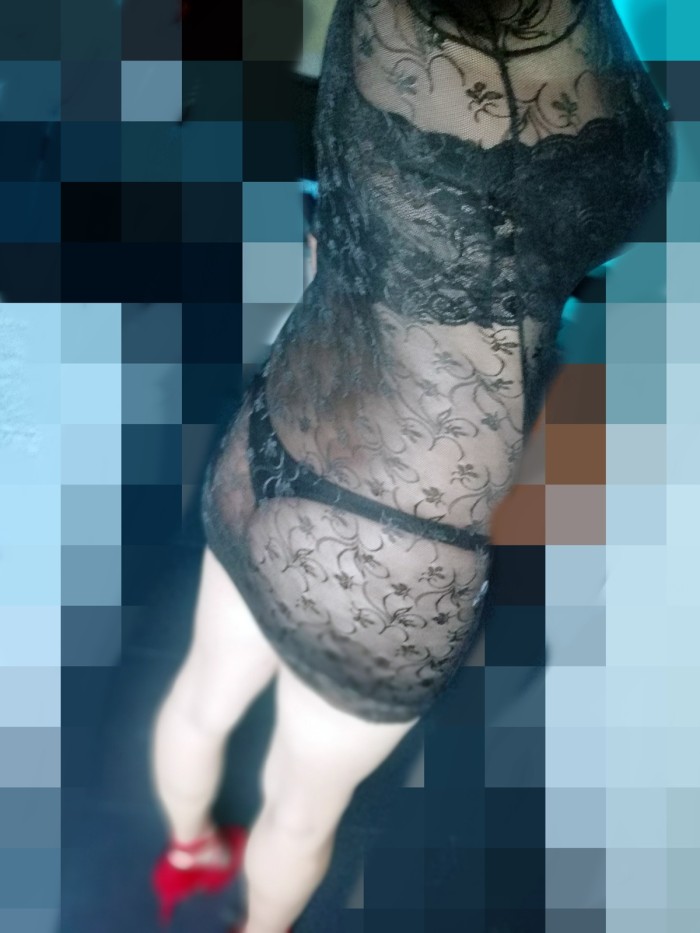 CD en busca de macho depilado