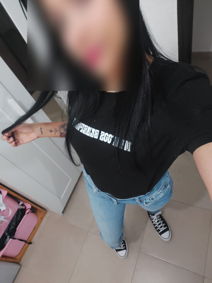 BELLA JOVENCITA LATINA¡ CON MUCHA SENSUALIDAD! 24H