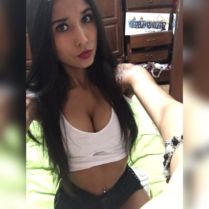 Chica colombiana precios económicos