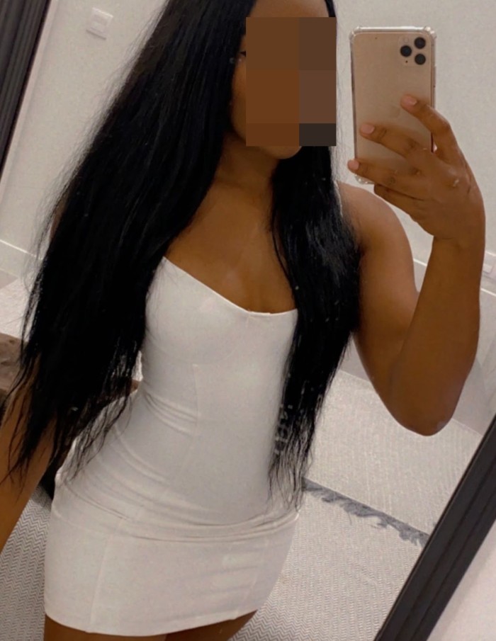 MULATITA MUY SIMPATICA Y JUGUETONA