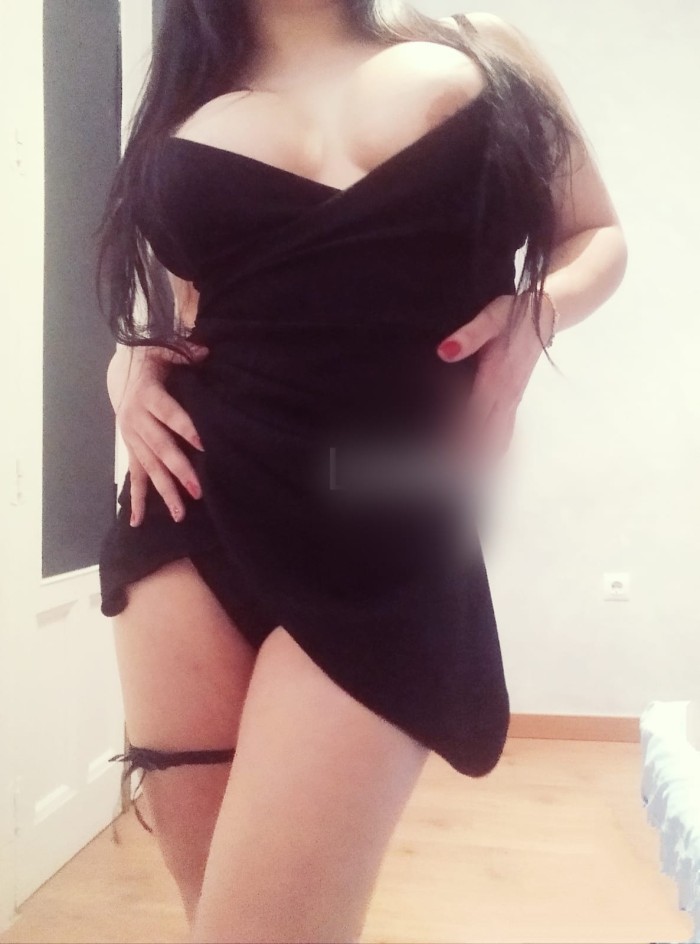 TANIA COLOMBIANA MUY VICIOSA Y CACHONDA ZONA GOYA