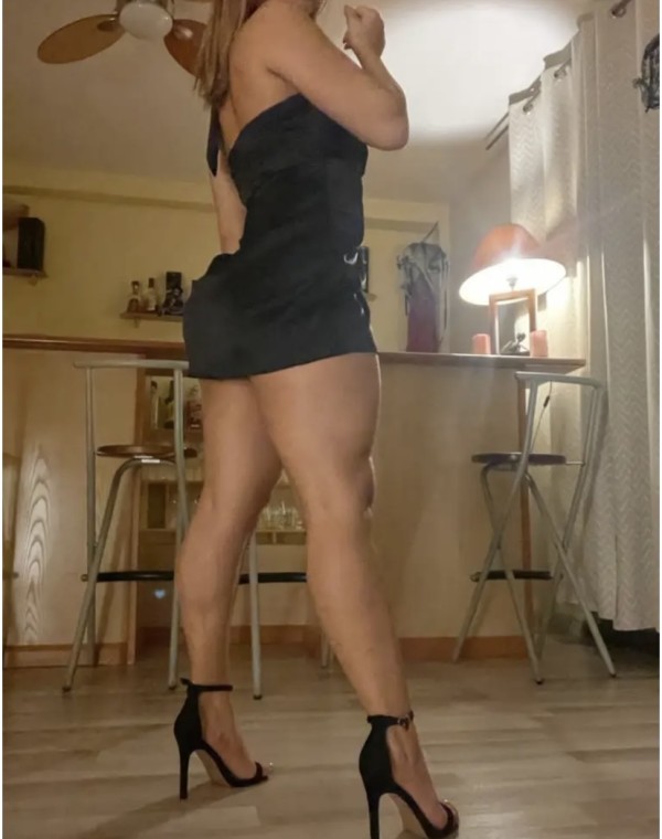 UNA RUBIA SIMPLEMENTE ESPECTACULAR NUEVA EN TU CIUDAD