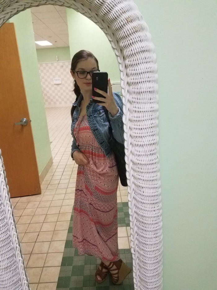 Alana.. Chica joven y guapa!!