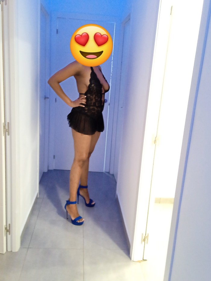 MOMENTOS AGRADABLES CON UNA LATINA MUY LOCUAZ