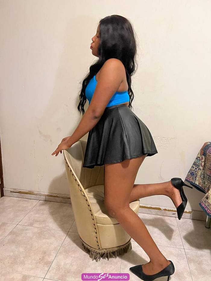 7 BOMBONES Y 1 TRANS MUY EDUCADAS Y JUGUETONAS