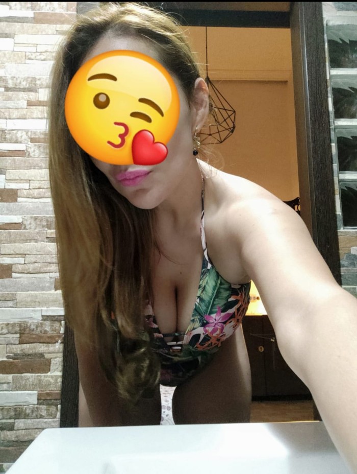 ESTOY SOLA EN LA CIUDAD BUSCANDO DONDE PASAR LA NO