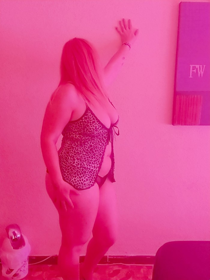 ESPAÑOLA TRAVIESA ELDA