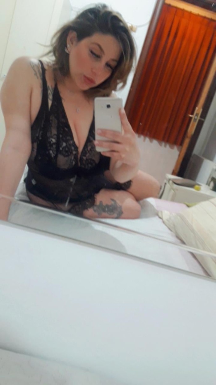 Hola mis amores, soy una chiquilla dulce cariñosa