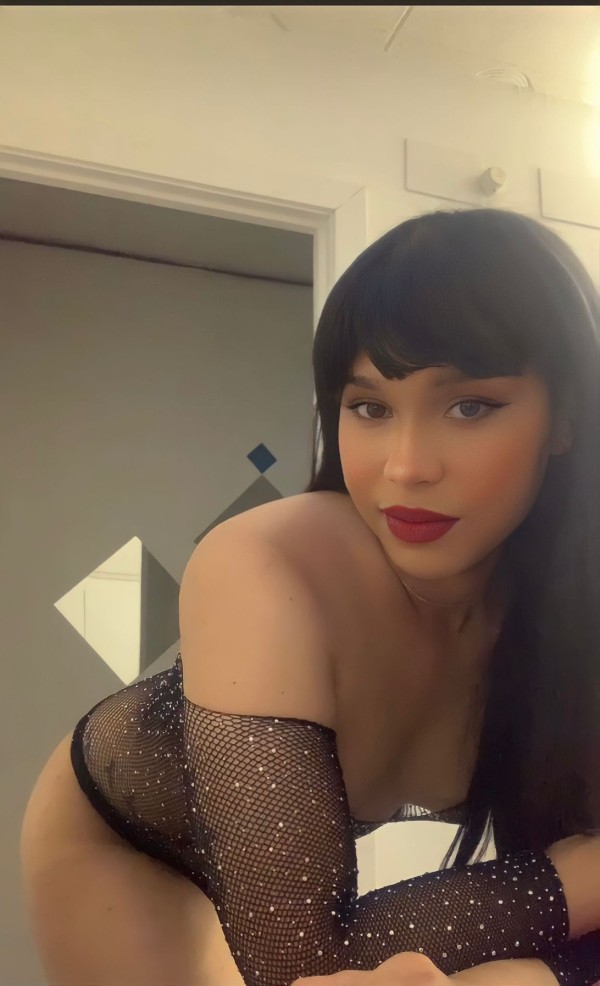 Samantha, deliciosa y atrevida