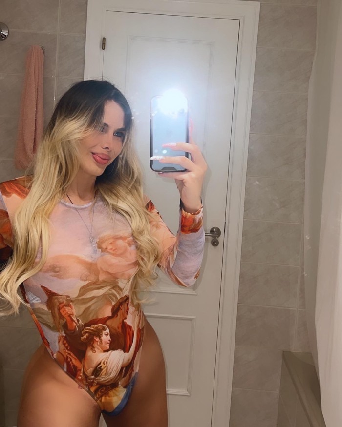 Sexy y hermosa chica Trans muy femenina