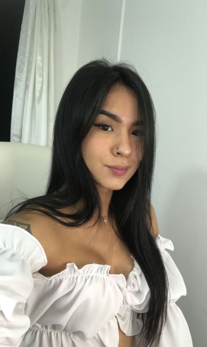 te presto mi cuerpo para que cumplas todas tus fan