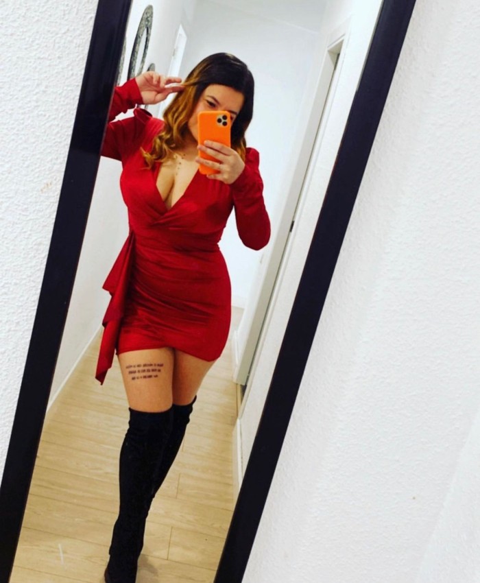 Jovencita Colombiana Nueva en Valencia