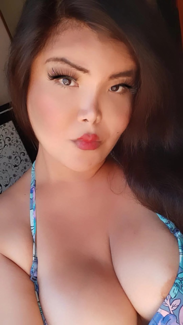 Aiko latina 24 horas , dulce y complaciente