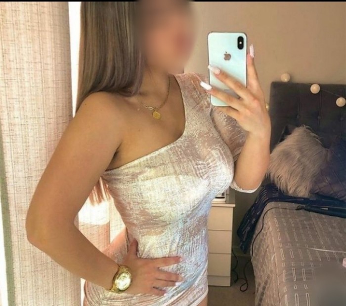 NOVEDAD FIESTERA NINFOMANA SALIDAS FRANCÉS NATURAL