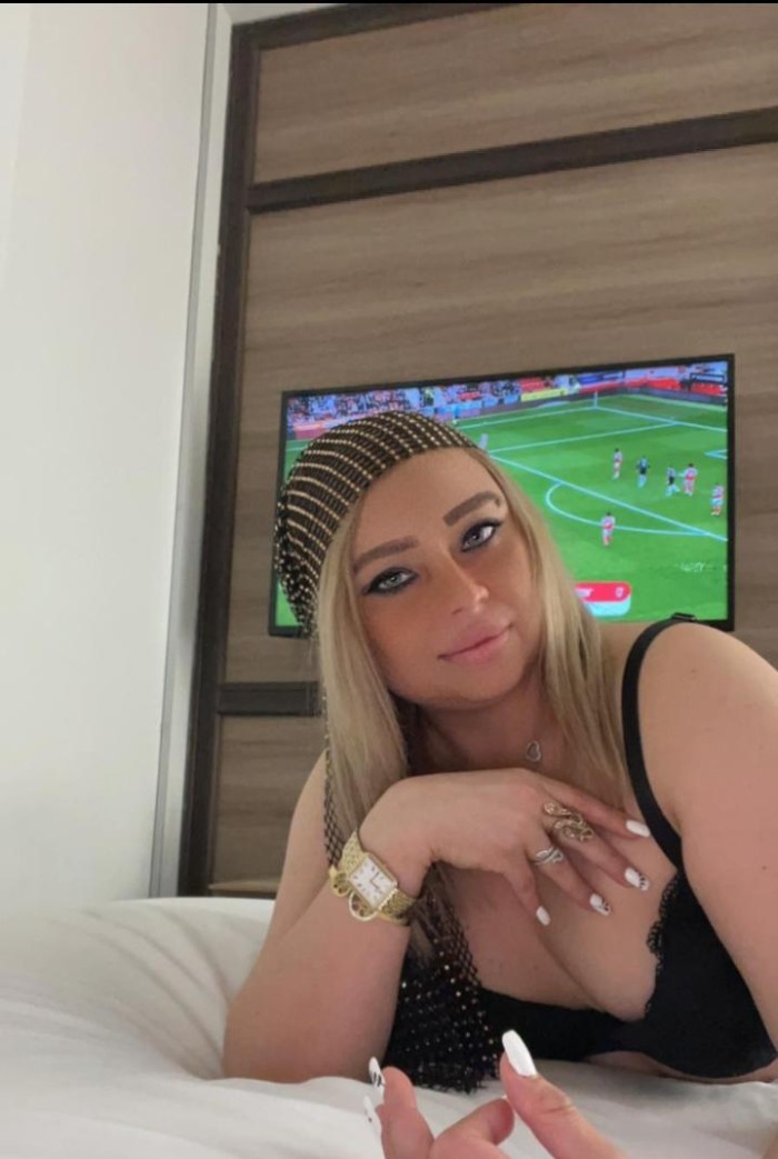 TIFFANY…NOCHES DE LOCURA  EN VALLECAS