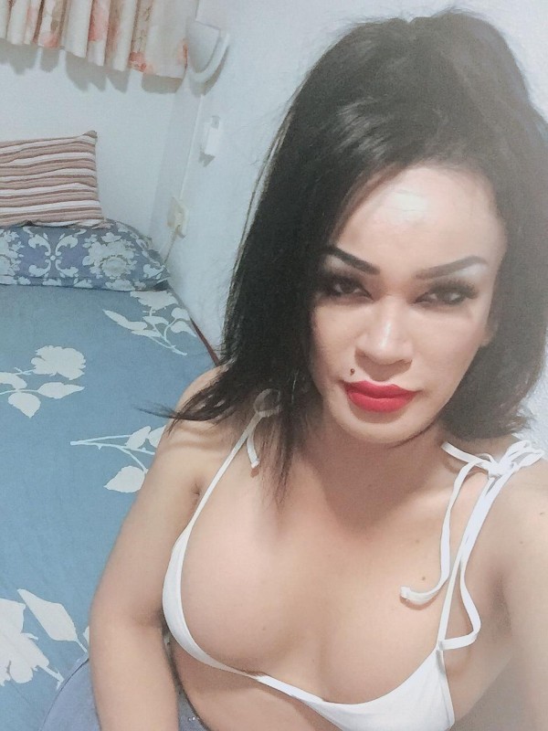 VENEZOLANA BELLA LEYLA KATERINE BELLA JOVENCITA AQUÍ EN MADRID