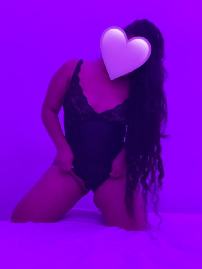 UNA PEQUENA PERVERSA