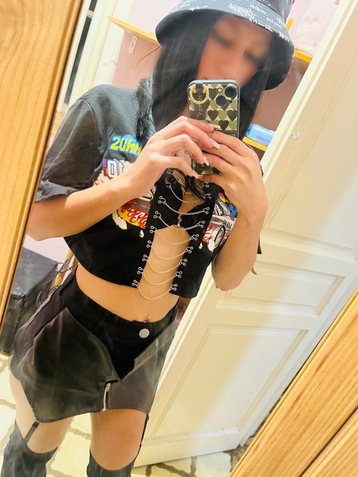 NUEVA LATINA DULCE Y COMPLACIENTE 🙈