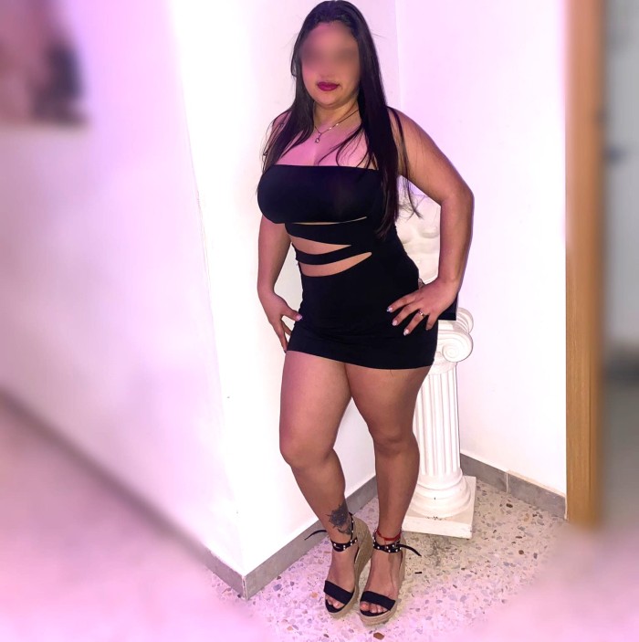 MUJER CALIENTE CON RICO CHOCHO