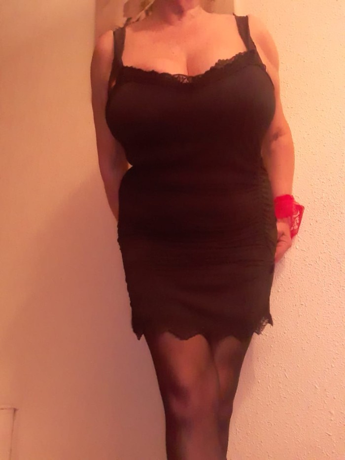 Veronica madurita de cuerpo real muy sensual