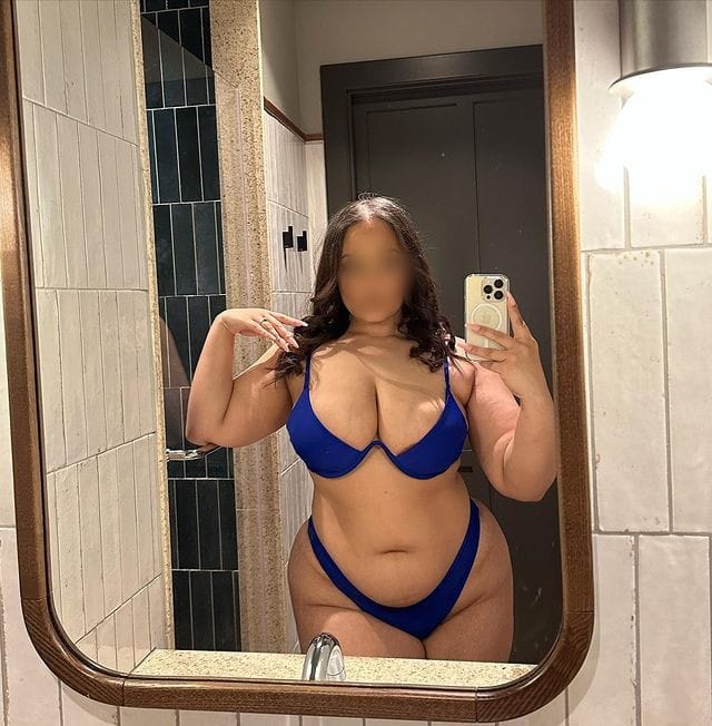 NOVEDAD CAMILA ..GUAPA, EXÓTICA..UNA CHICA QUE MAR