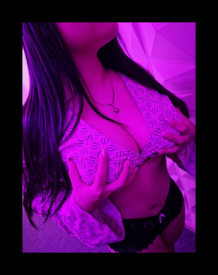 ADICTA AL SEXO Y A LAS BUENAS POLLAS