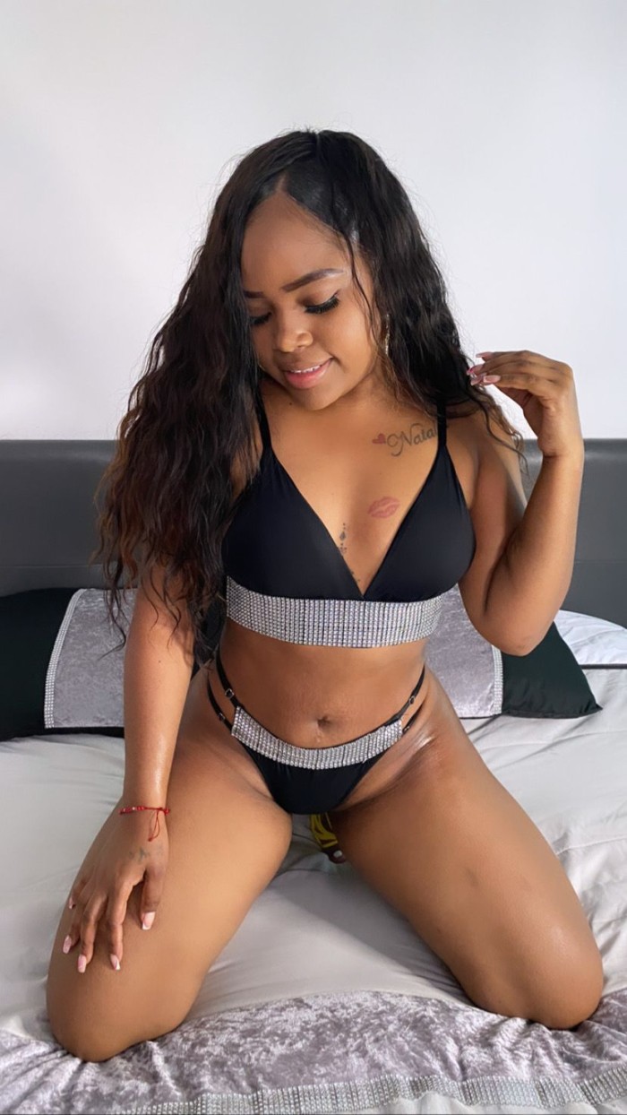 NIÑATA DE COÑITO EXQUISITO