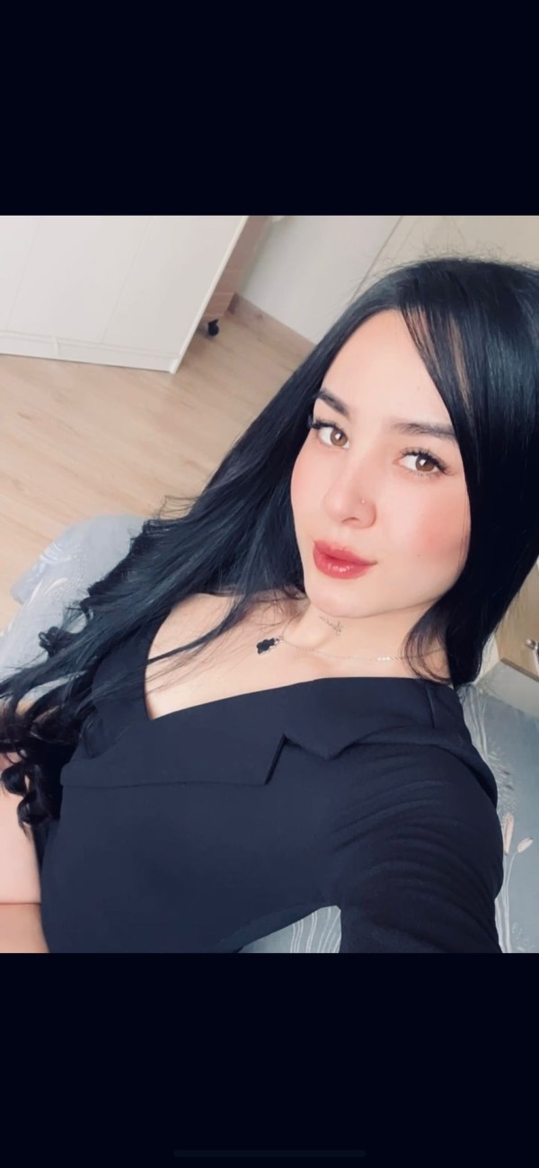 NOVEDAD SARA 20A JOVEN ENCANTADORA E IMPLICADA..