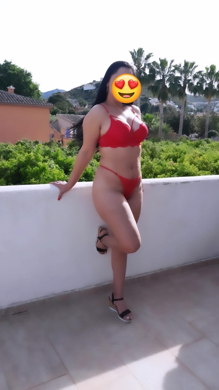 VEN A DIVERTIRTE CON MI COÑITO….